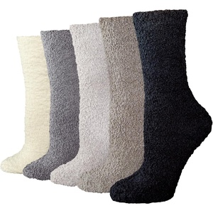Amazon Essentials Women’s Cozy Fuzzy Slipper Socks, Plush Sleep Crew Socks, 5 Pairs(Grey Multicolor)