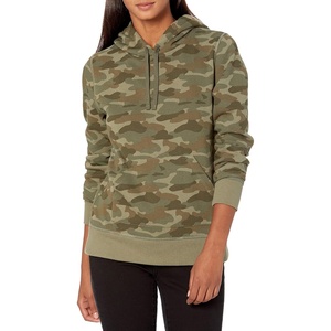 Amazon Essentials Women’s Regular-Fit Midweight Fleece Pullover Hoodie with Kangaroo Pocket (Available in Plus Size)(Green Camo)
